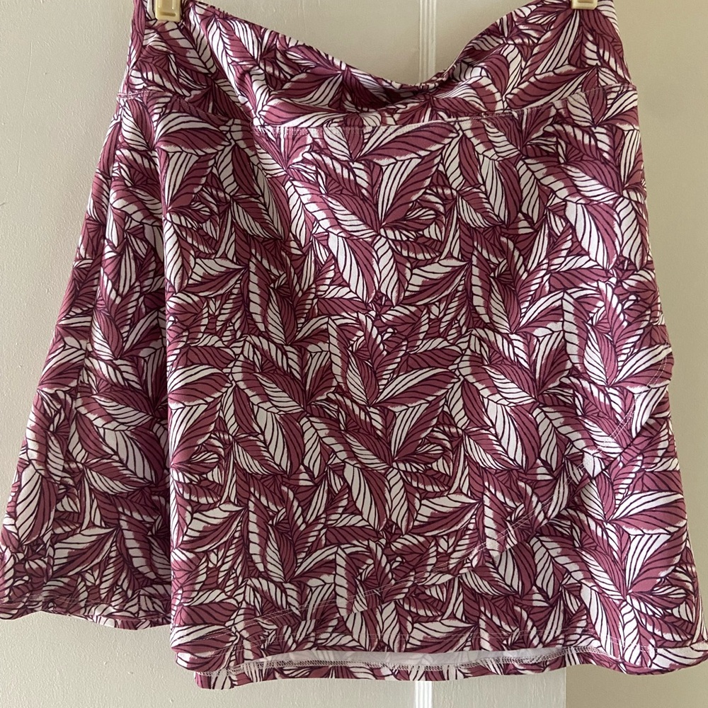 Eddie Bauer Kacey Skirt Women Large in Zinfandel & White Summer Athletic Cover